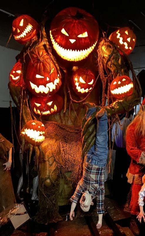 🎃2025 Halloween Giant Pumpkin Monster and Child